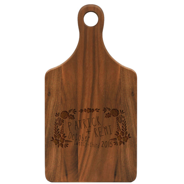 Paddle Cutting Board "Patrick & Remi"