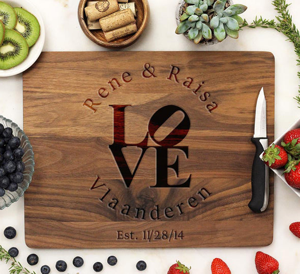 Cutting Board "LOVE Rene & Raisa"