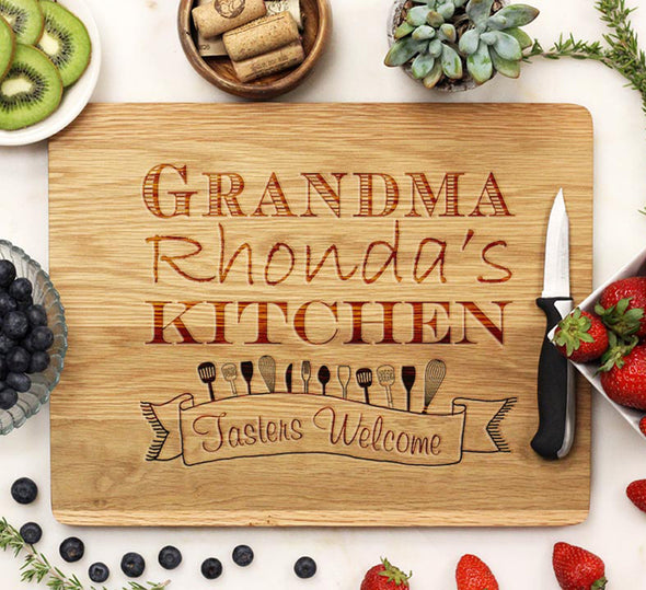 Cutting Board "Grandma Rhonda's Kitchen"