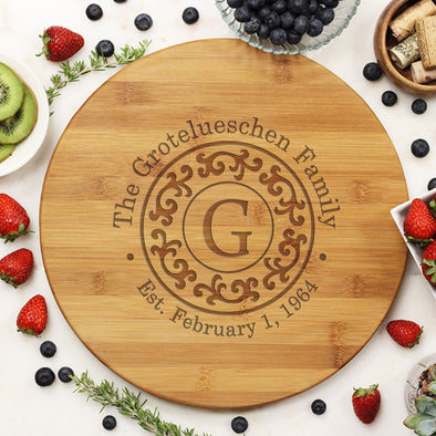 Round Cutting Board "Grotelueschen Family Filigree"